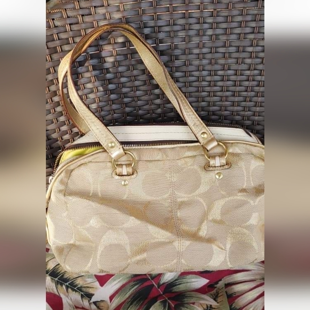 AUTHENTIC RARE VINTAGE COACH SATCHEL GOLD BAG - Picture 5 of 6